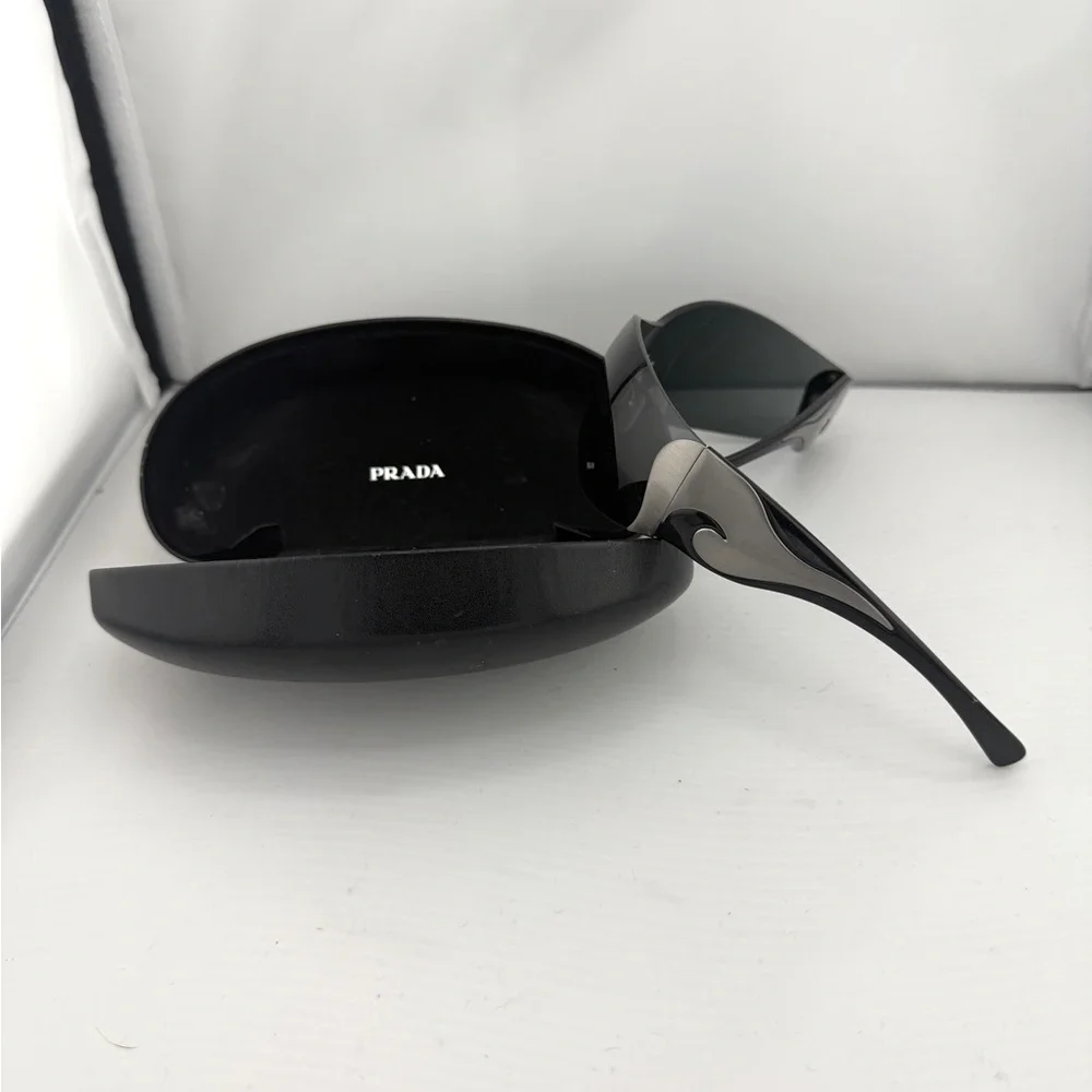 Prada Black Spr51g Shield Sunglasses with Silver Swirl Detail - Picture 12 of 13